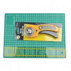 Good quality Professional Ruler Self-Healing Double Sided Rotary Cutter A4 Cutting Mat Set distributor